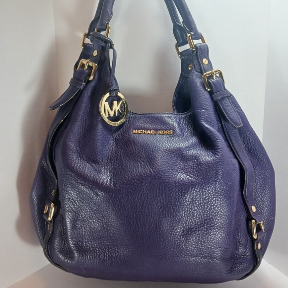 MICHAEL MICHAEL KORS Purple Textured Leather Roomy Shoulder Bag GoldtoneHardware - Picture 11 of 16